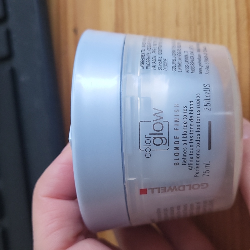 FREE ad-on blonde finish Goldwell